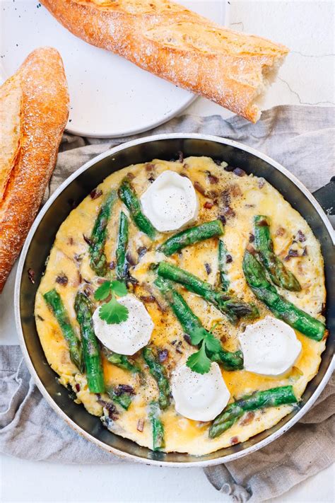 omelet met groene asperges